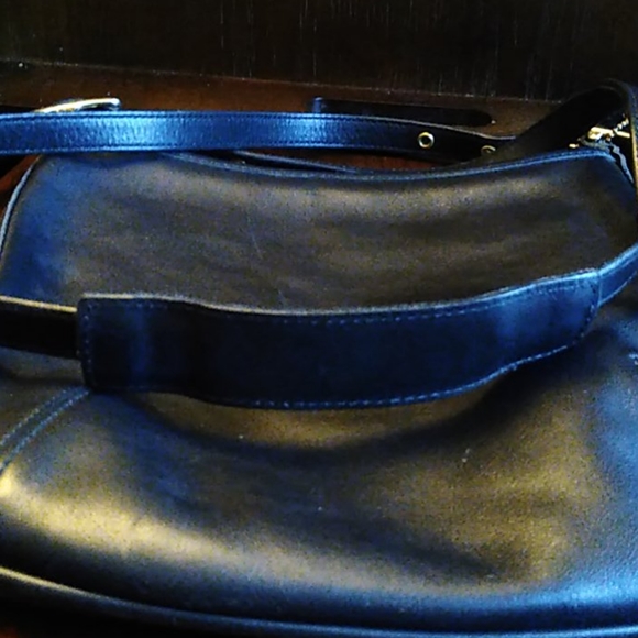 Coach - Picture 3 of 8